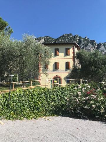 Chicco Di Grano Apartment Gargnano Exterior photo